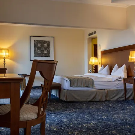 Hotell Primoretz Grand &