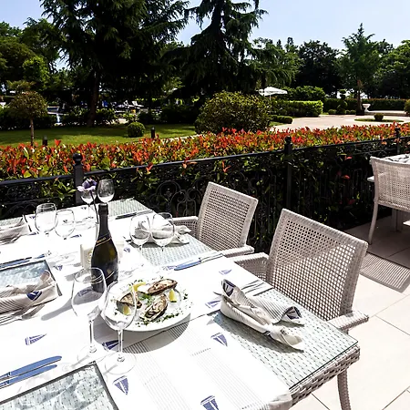 Primoretz Grand & ホテル 5*